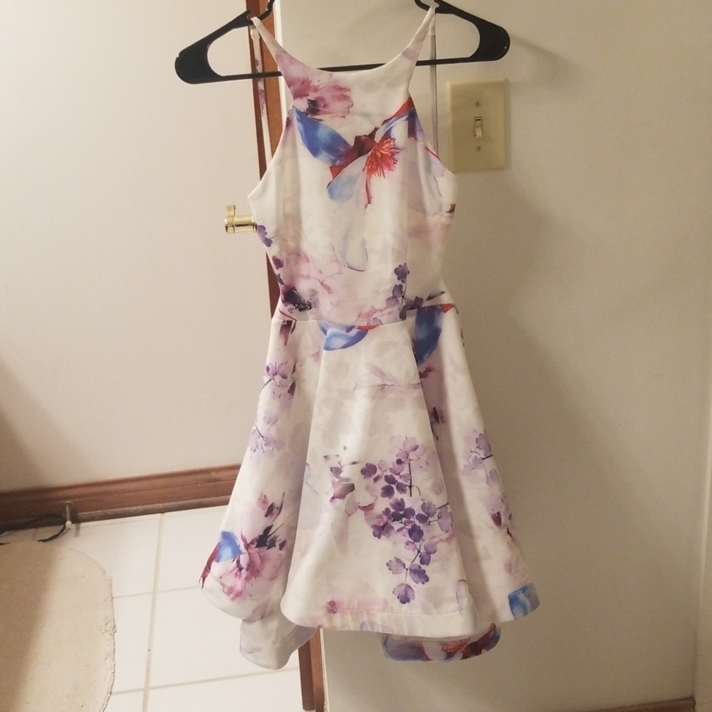 Backless dress